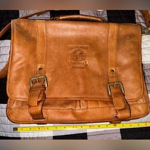 Rare find vintage pure leather UNIVERSAL PICTURES FILM CREW messenger bag